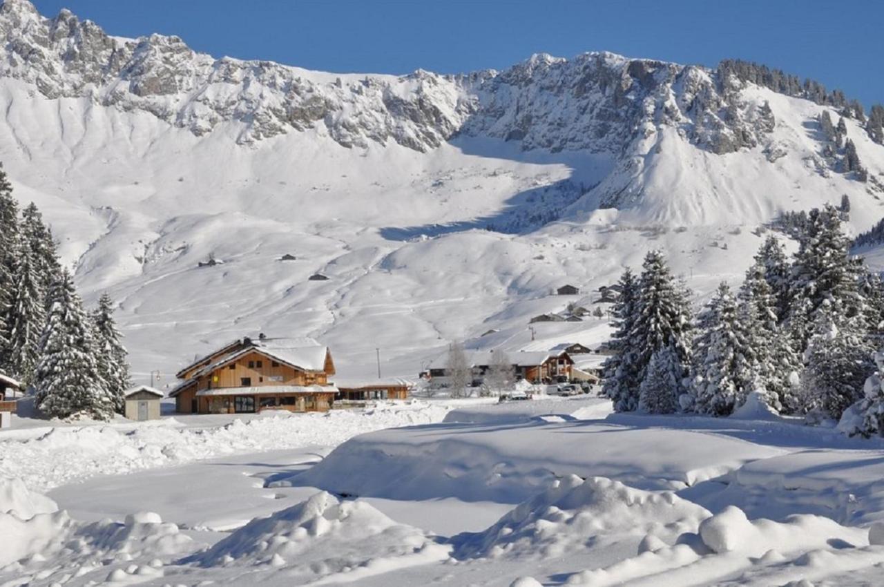 Les Roches 1500 Mieussy Exterior foto